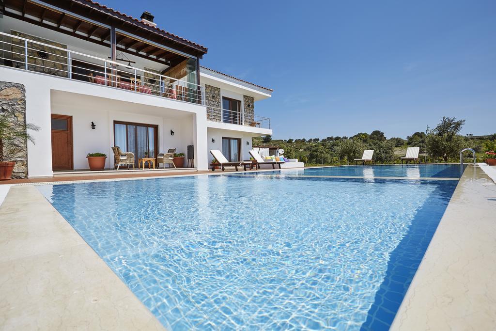 L'Olivier Guest House Alacatı Bagian luar foto